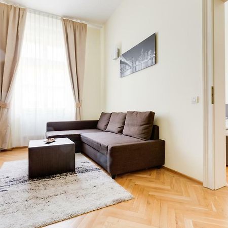 Apartment Halkova 5 ปราก ภายนอก รูปภาพ