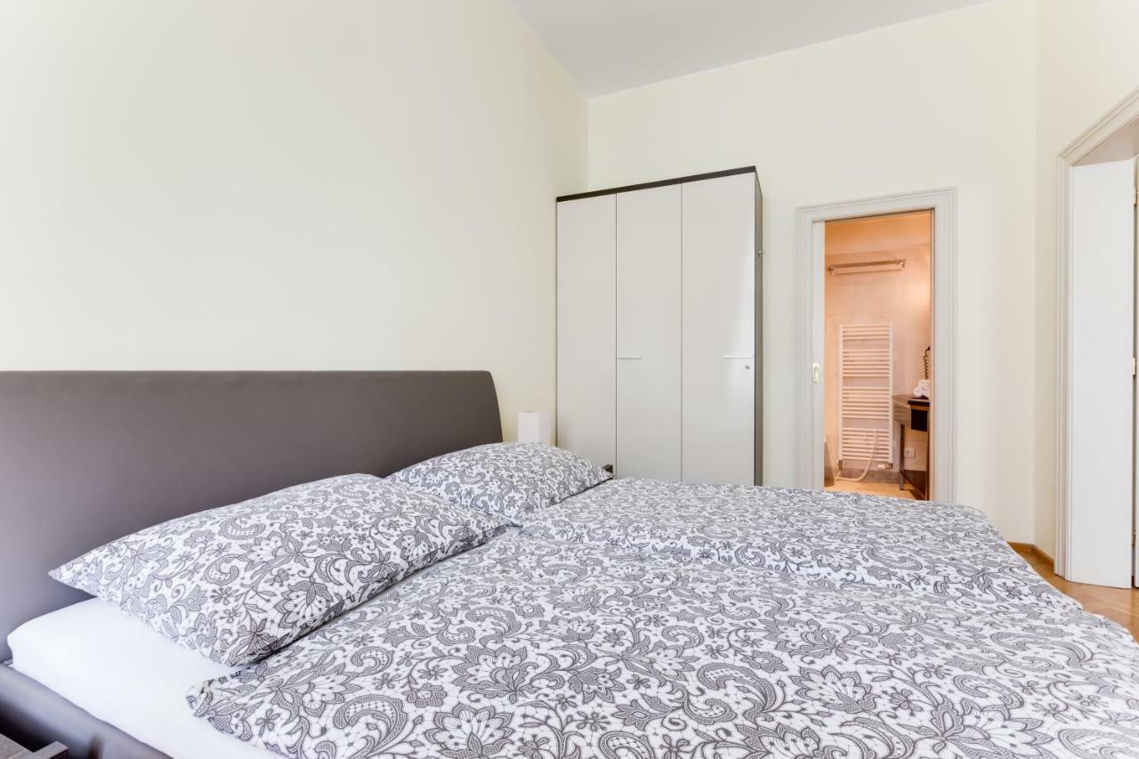 Apartment Halkova 5 ปราก ภายนอก รูปภาพ
