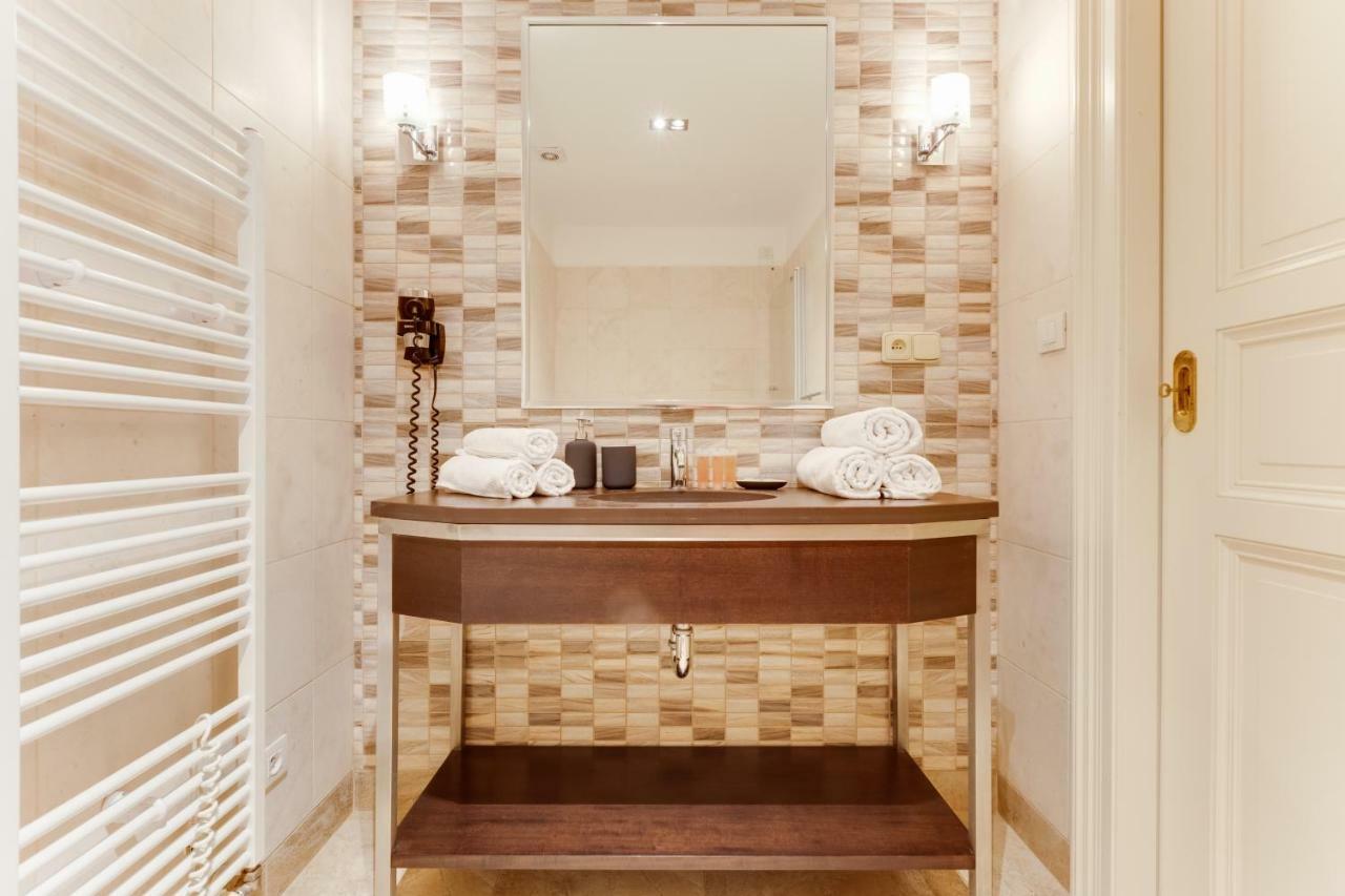 Apartment Halkova 5 ปราก ภายนอก รูปภาพ